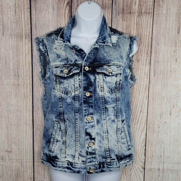 Zara Jackets & Blazers - Zara Trafaluc distressed jean vest